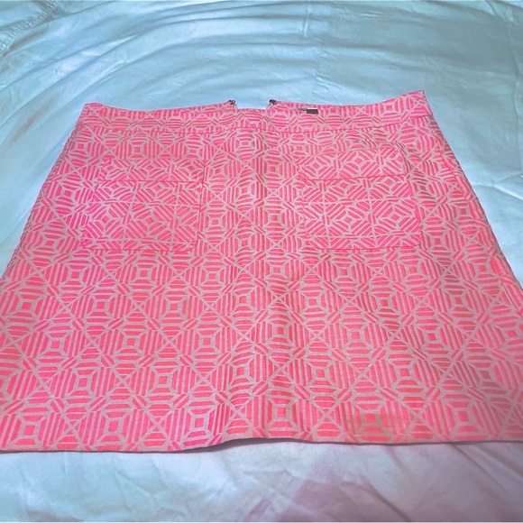 GAP Dresses & Skirts - GAP Bright Coral Flattering Miniskirt